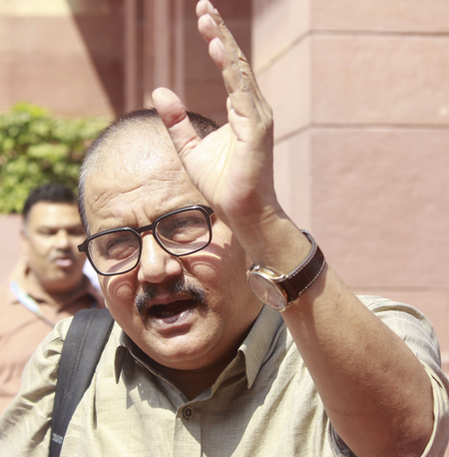 Auto pilot or government in pilot mode in Bihar: Manoj Jha