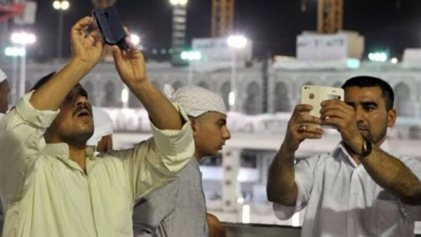 ما-حكم-سيلفي-الكعبة-المشرفة؟.