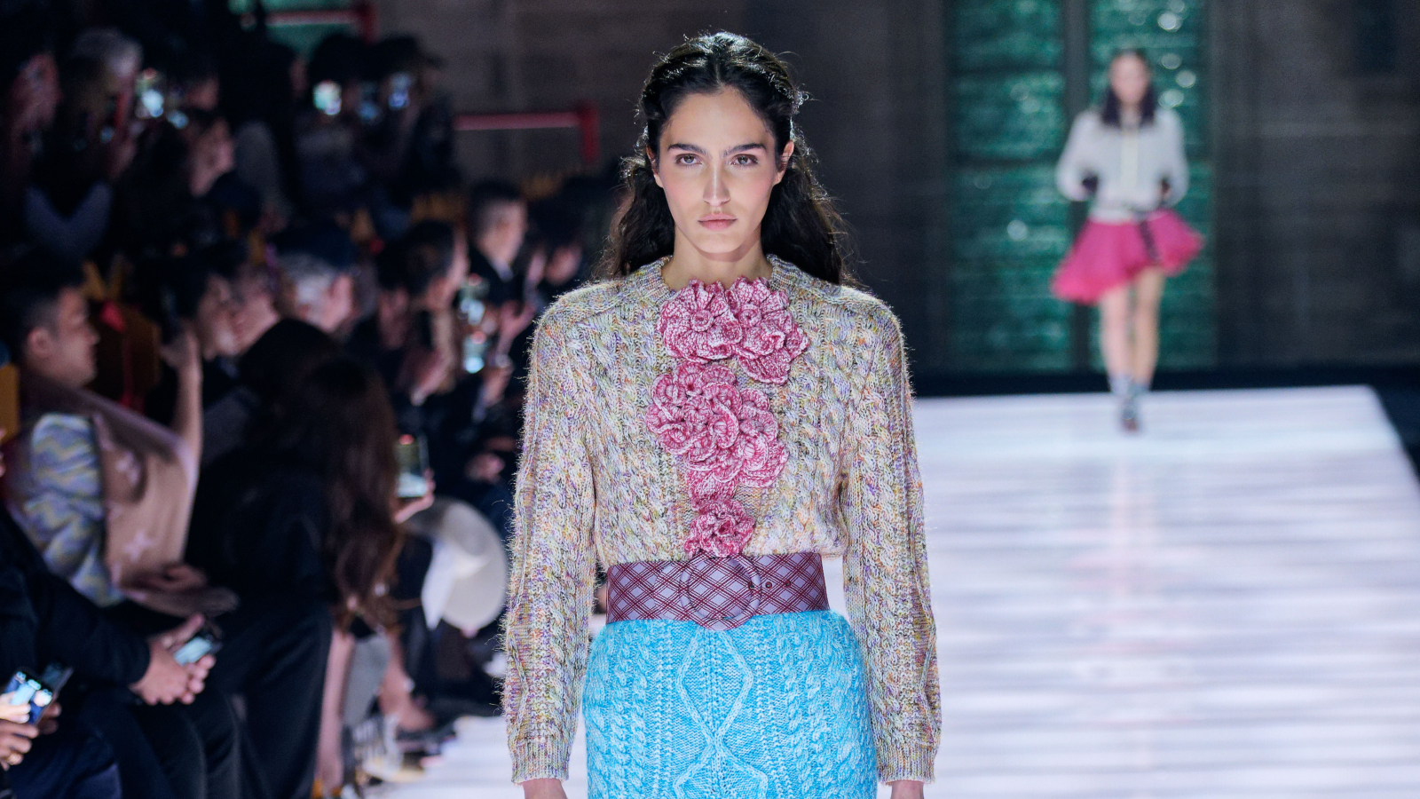 عرض-تاريخي-…-louis-vuitton-كروز-2026-في-قصر-البابوات