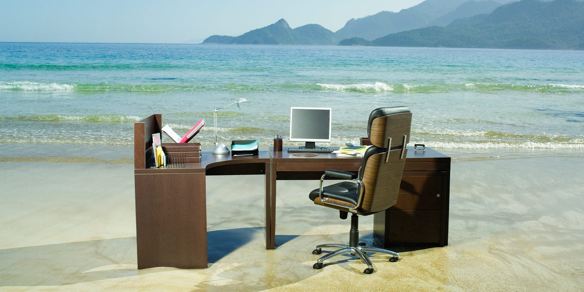 loss-of-life-of-the-digital-nomad:-it’s-harder-to-work-from-another-country