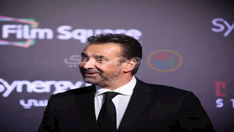 بالم.-كريم-عبدالعزيز-يصل-العرض-الخاص-لفيلم-“المشروع-x”