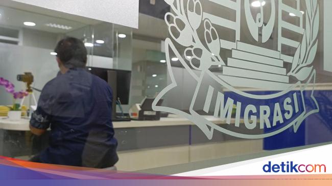 West Jakarta Immigration Catch 5 WN China Syndicate Fraud Mode of Bride Order