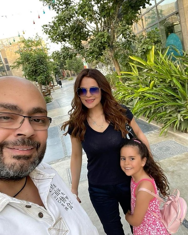 أمينة ابنة الراحل وليد مصطفى، توجه رسالة مؤثرة إلى #كارول_سماحة. كلمات صادقة كشفت عن مشاعر…