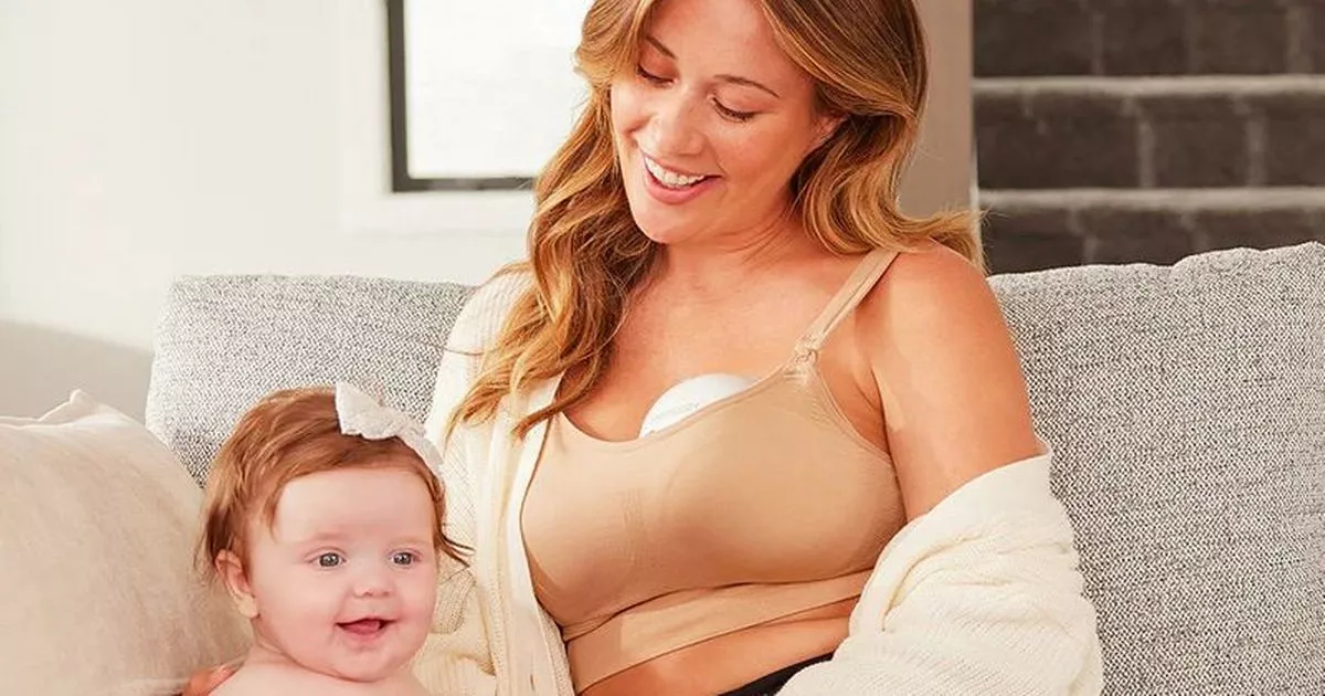 ‘convenient,-contented-and-game-changing’-180-palms-free-breast-pump-now-on-sale-for-137