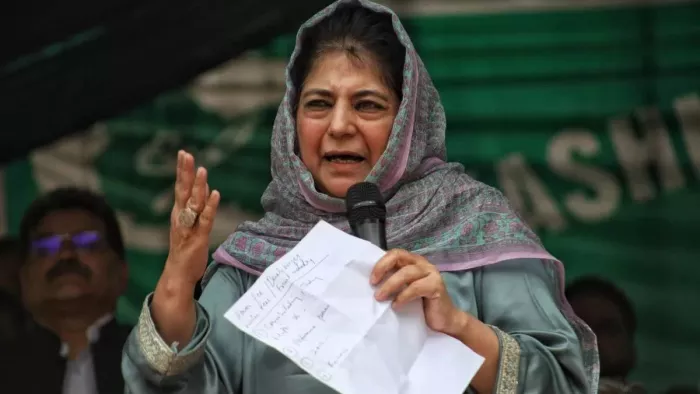 JK POLITICS: PDP is struggling with the crisis to preserve existence, Mehbooba Mufti is reinforcing the party -Srinagar News Mehbooba Mufti Revamps PDP strategy for growth