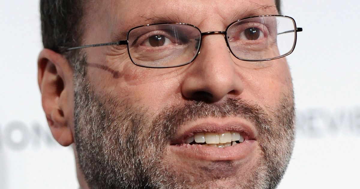 scott-rudin-hopes-laurie-metcalf-distracts-you-from-his-past