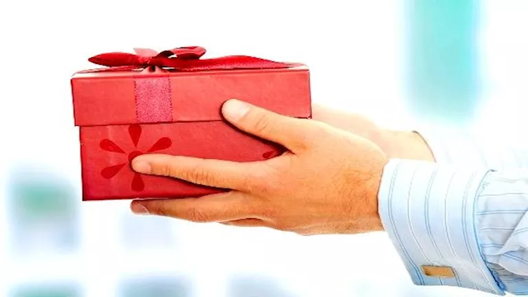 لو-زوجتك-من-مواليد-الجوزاء.-9-هدايا-تناسب-طبيعتها-المرحة