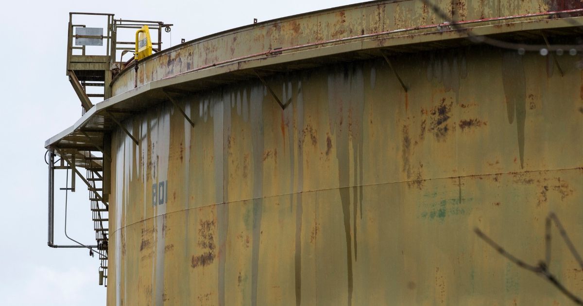 Oil prices keep focusing on trade conversations and “OPEC+meetings”