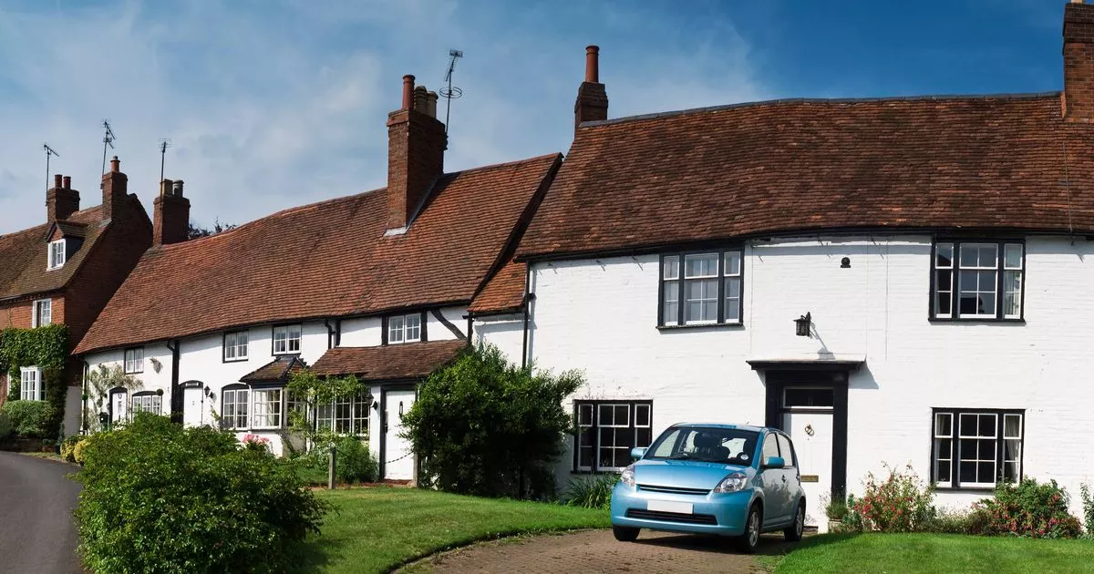 ‘my-busy-physique-neighbour-has-threatened-to-name-the-council-over-my-driveway-plass’