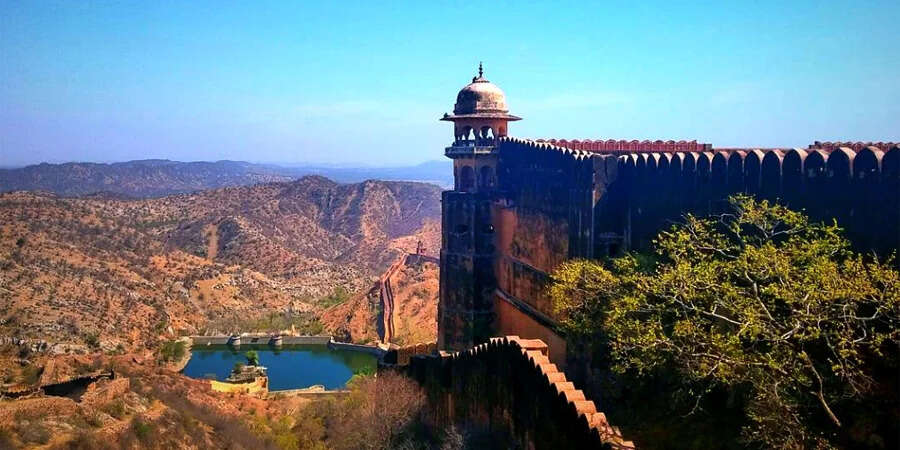 Jayagadh Fort is still hidden in the Arab treasury or any curse? Learn the full story of fear and mystery in viral footage
