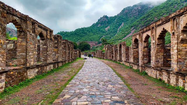 This Fort of Rajasthan is scared during the day, see the horrible experiences in virus material that every person coming here feels