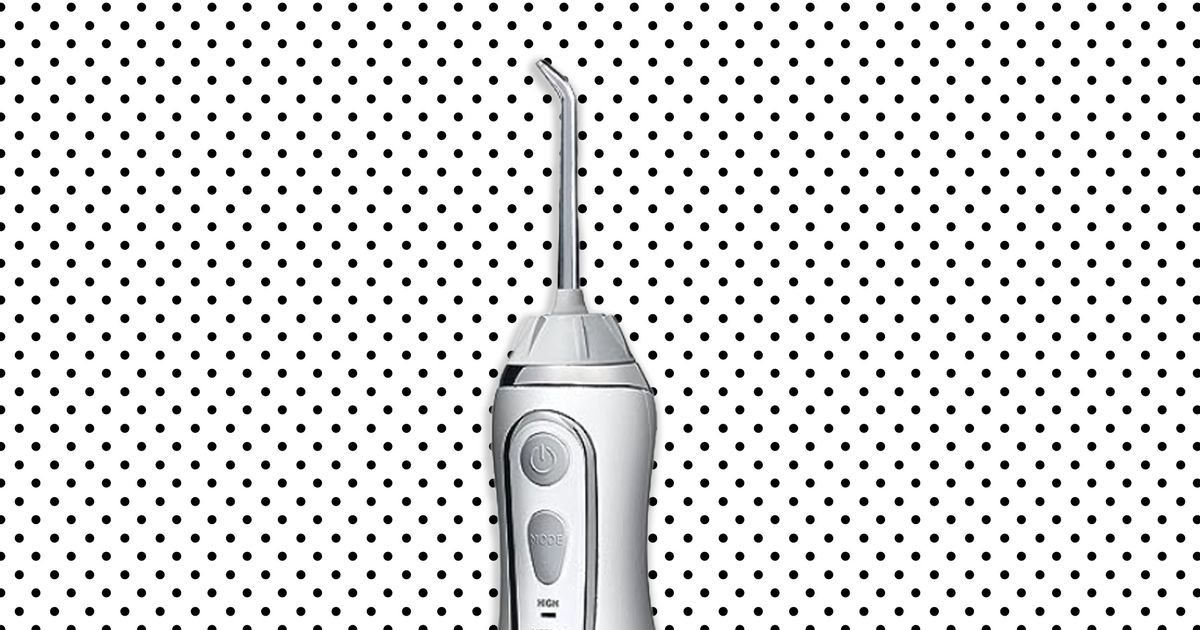 amazon-summer-beauty-event-2025:-handiest-water-flosser-gives
