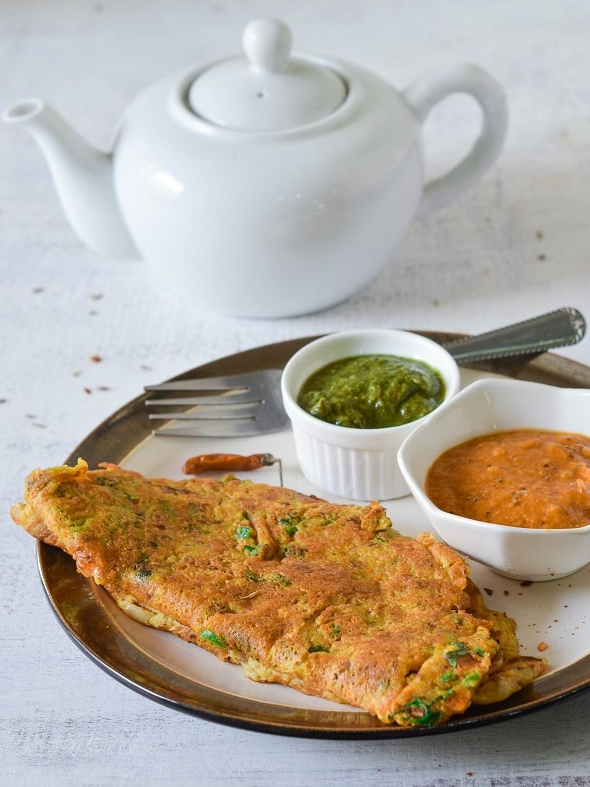 Make nice cheela with oats and spinach