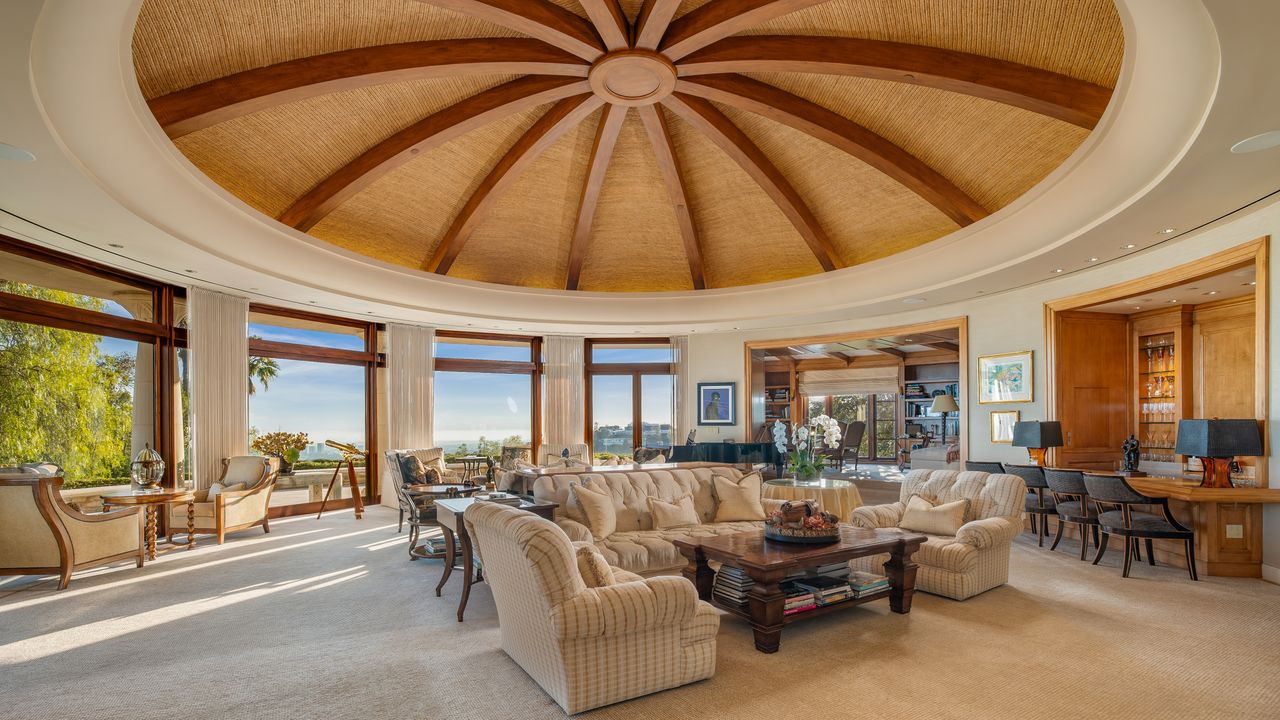 Quincy Jones’s Custom-Built Bel Air Mansion Lists for $ 60 Million – ryan