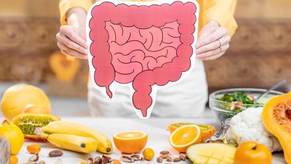 أسباب الإمساك وعلاجه.. ابتعد عن هذه الأكلات فورا