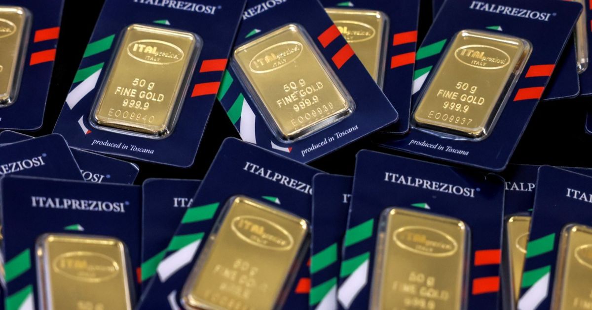Goldman: Gold and oil are the best investments in the long run