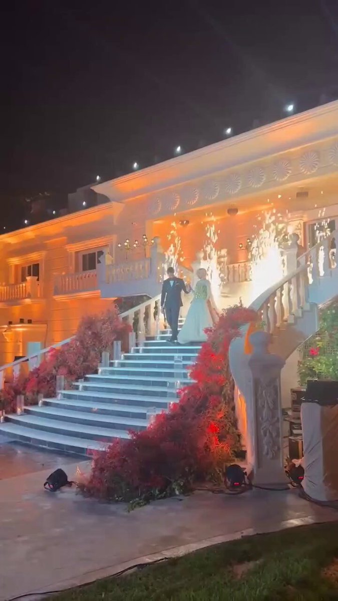 عبير الصغير تحتفل بخطوبتها على يوسف فرحات بحضور العائلة والأصدقاء ومشاهير السوشيال ميديا جو…