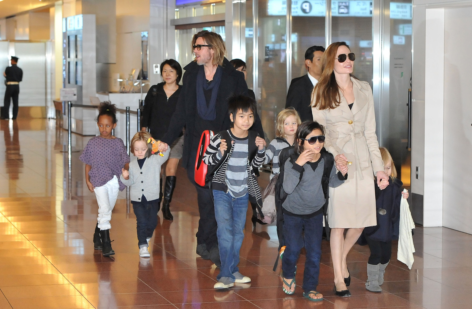 Brad Pitt breaks his silence on ending his divorce from Angelina Jolie – ryan