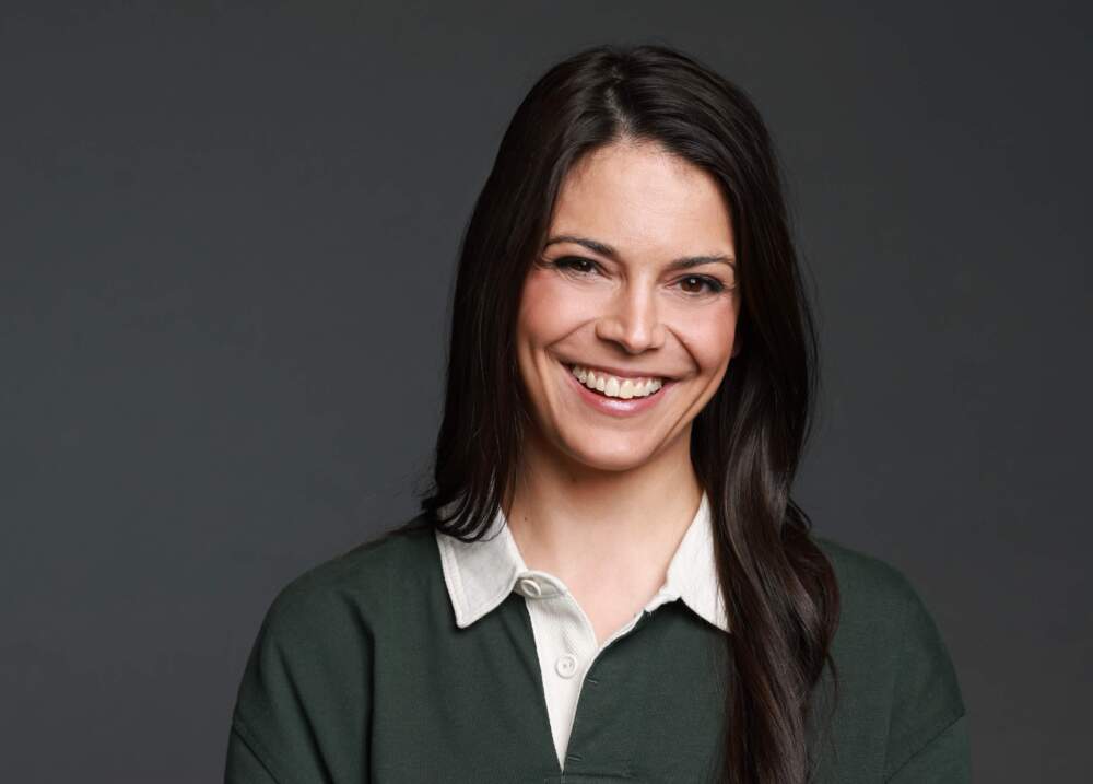 katie-nolan-talks-spotts-like-boyon-bartender.-it’s-because-she-one
