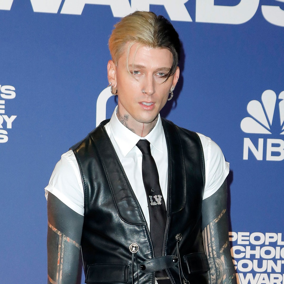 Machine Gun Kelly’S NWPOTO WITH HIS, Megan FOX ‘BABY GIRL – ryan