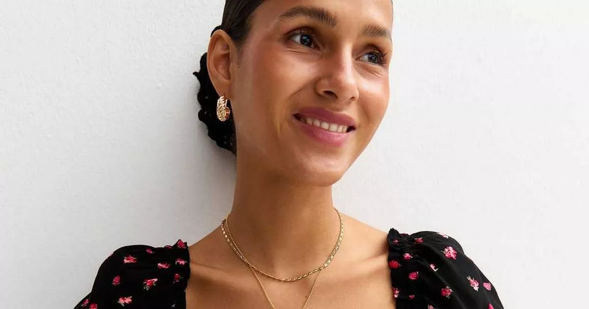 new-watch’s-‘very-flattering’-26-robe-has-‘extremely-sexy’-characteristic