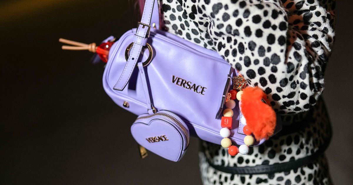 prada-buys-versace-in-$-1.4-billion-deal