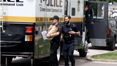 streamwood-police-hunt-for-suspect-wanted-in-connection-with-stabbing-deaths