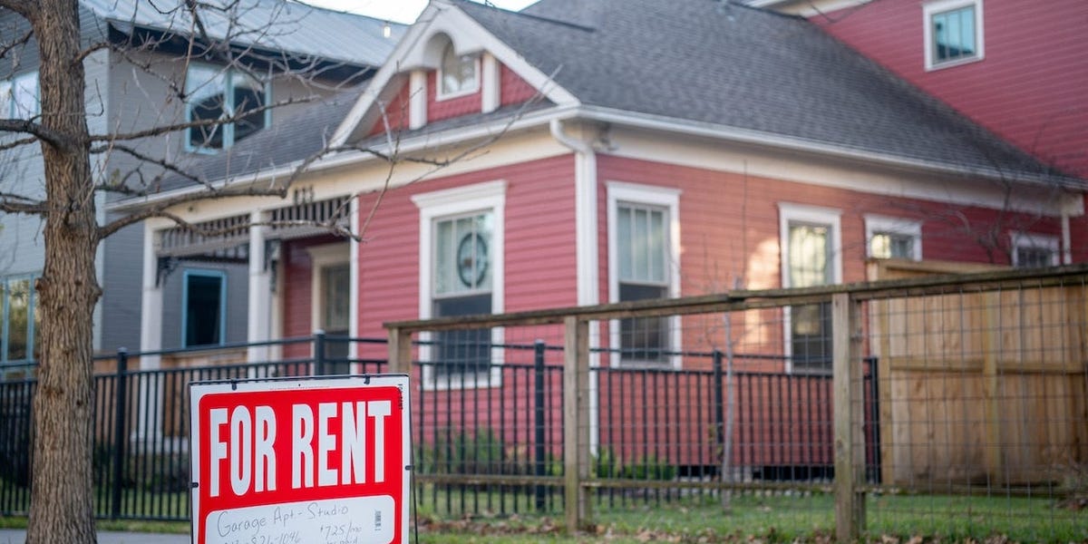 renters-are-getting-older,-from-millionaire-millennials-to-boomers