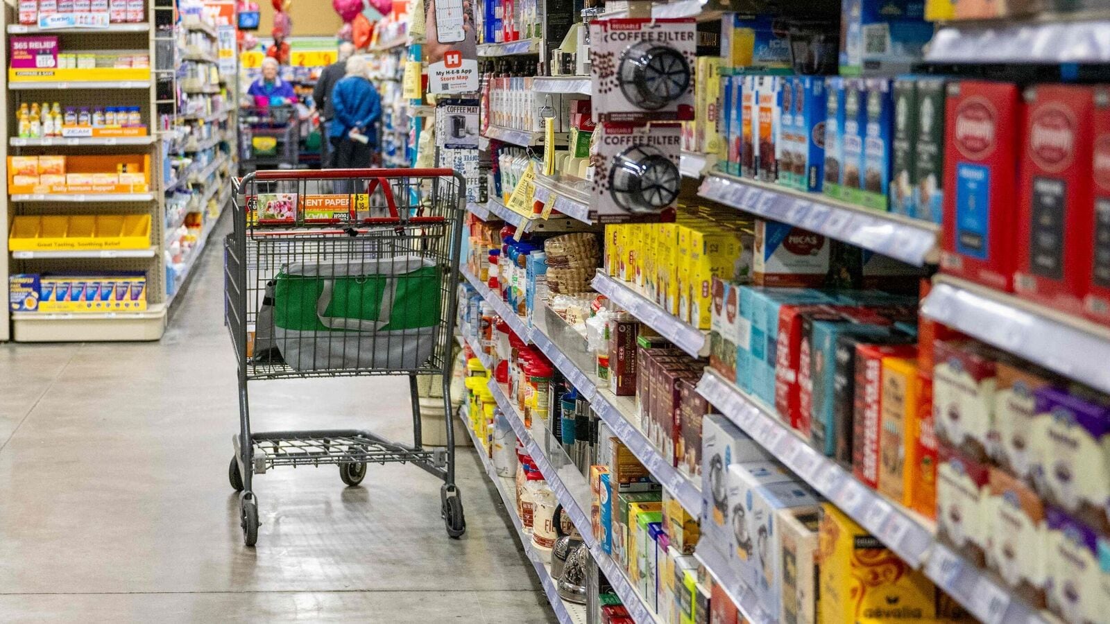 US inflation begins to stir as Trump tariff threat is underway | Mint