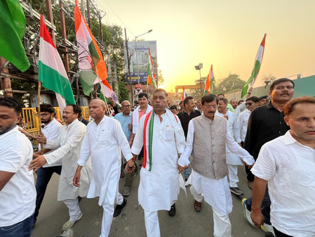 The congress undertook the Tricolor journey in Patna in support of the army, the former Chhattisgarh Cm Bhupesh Baghel also joined