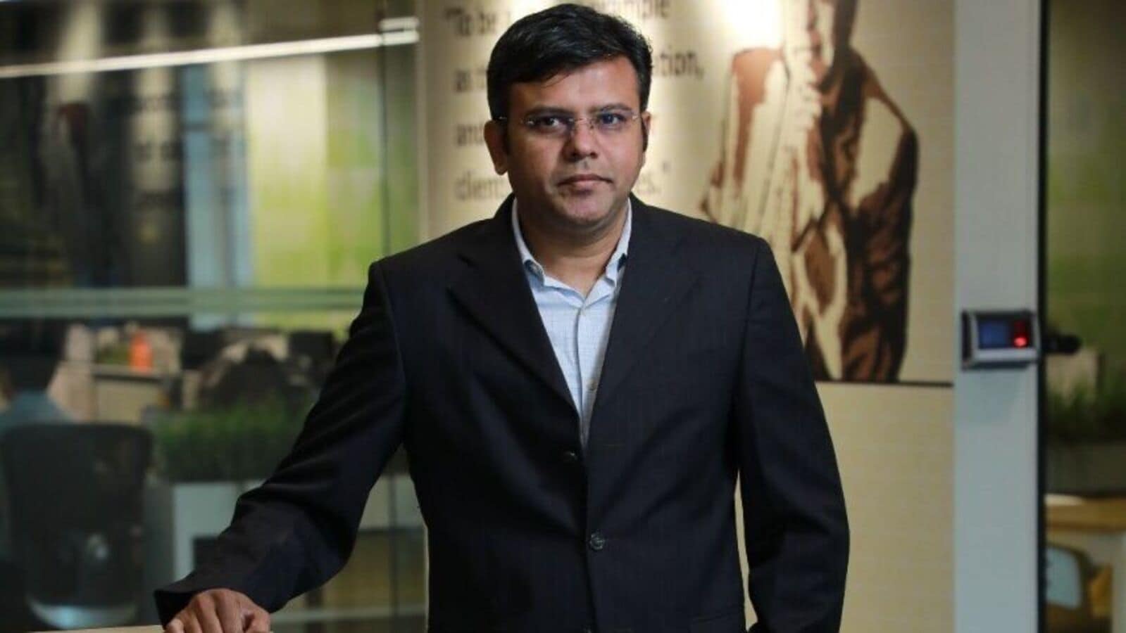 Buy or Sell: Ganesh Dongre of Anand Rathi recommends three shares to Monday – May 12 | Einsmark news