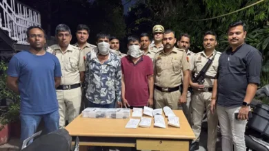 Delhi meeting: 2 crooks trapped in the encounter, shot in one leg; More than 50 cases of jerk -Chori were involved – Delhi met two criminals arrested after the shooting involved in 50 plus cases