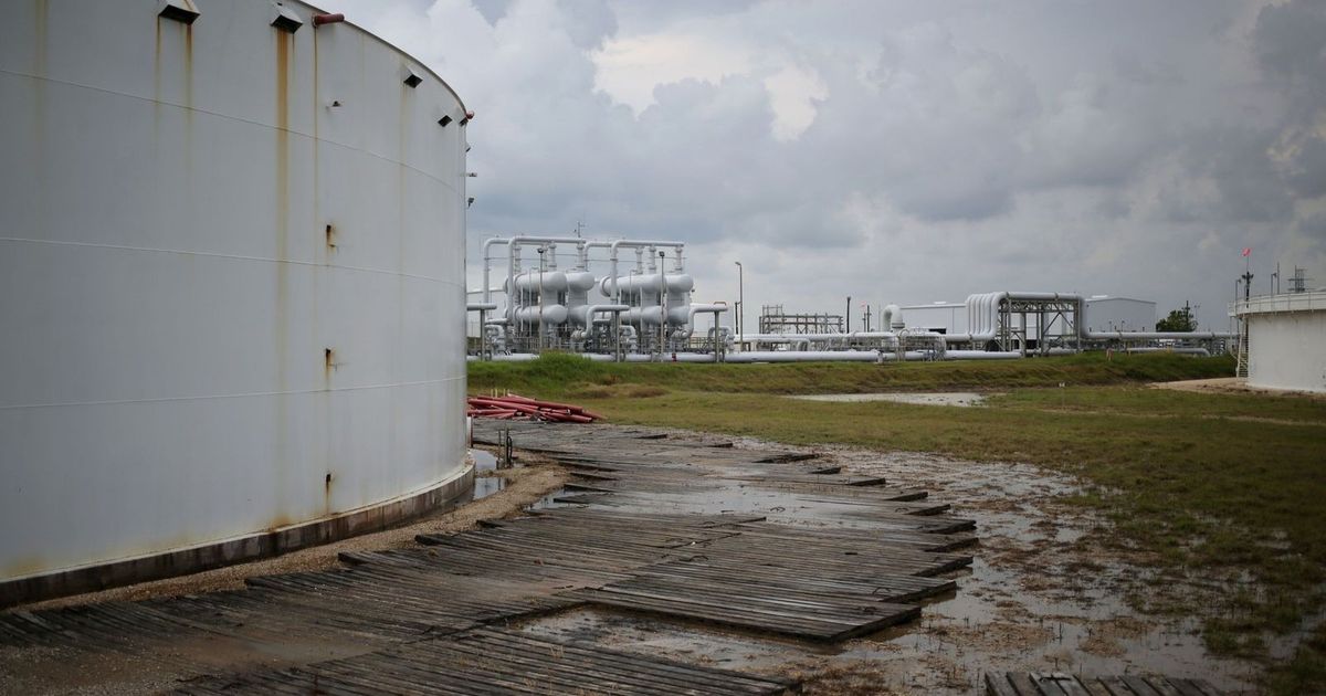 Oil prices are still rising amid the hope of commercial breakthrough between China and America
