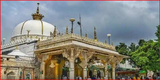 Such a unique place of Rajasthan where not only Muslims, people of every religion reach, ask a vow, what is the specialty in the video