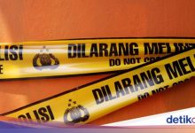 Police arrest murderers men lying in the calider gait West Jakarta