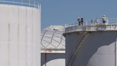 Oil prices still land amid optimism about conversations with Iran