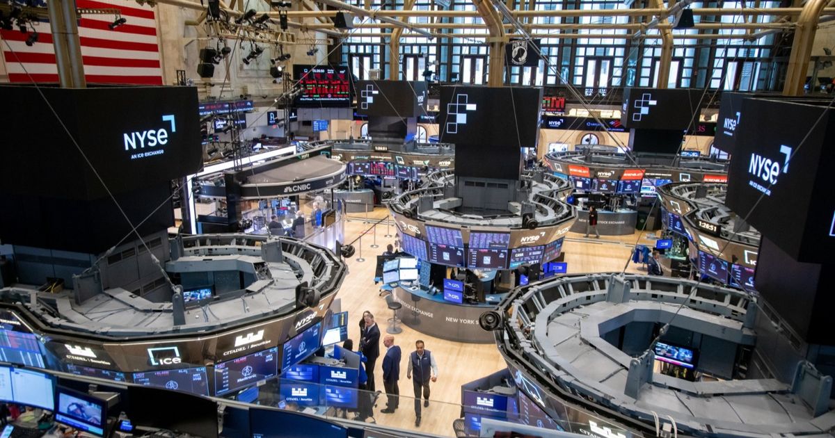 Wall Street indicators pick up her breath to a big recovery wave