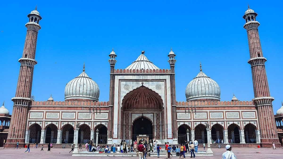 You should also visit this mosques with family, history is 500 years old