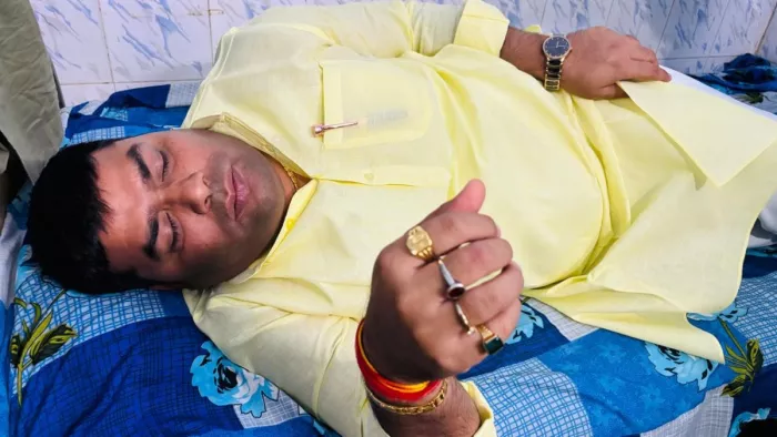 Bihar News: Uncontrolled vehicle on Mahatma Gandhi Setu hit Mahua Mla vehicle, the treatment continues -an uncontrolled vehicle that continued Mahua Mukesh Roshan’s vehicle on Mahatma Gandhi Bridge treatment