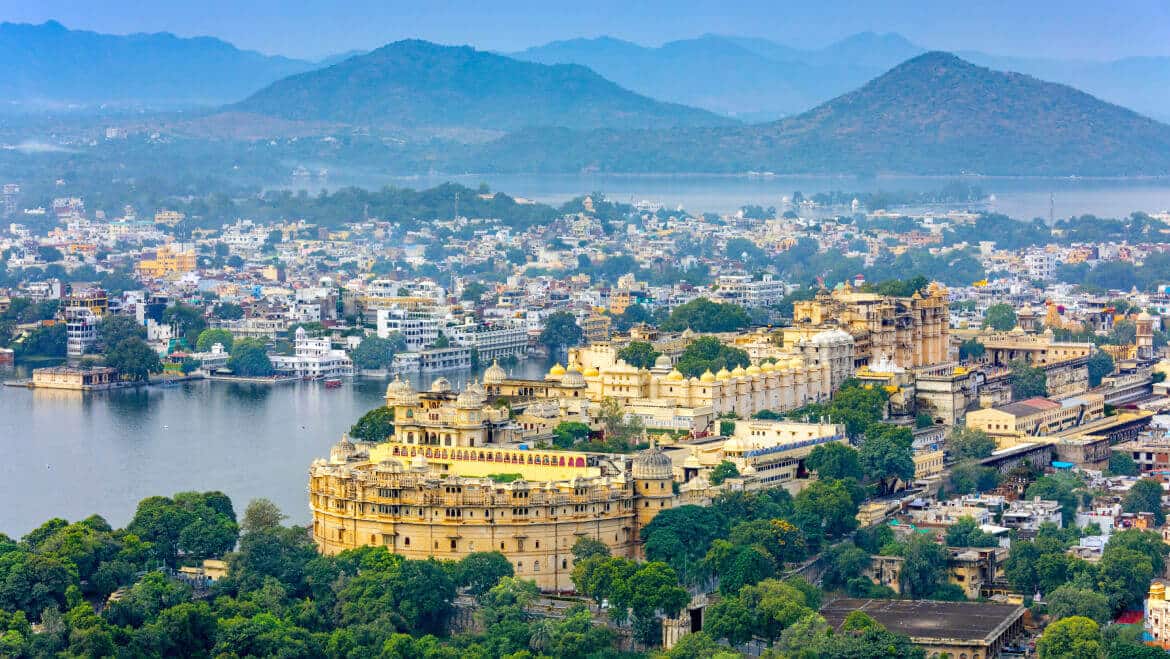 You should also visit Udaipur with your family this weekend