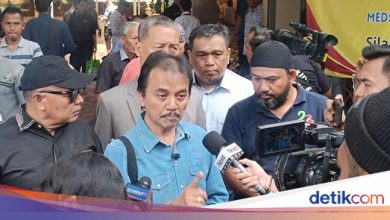 Roy Suryo was questioned 24 questions about the report of the accusation of the False Diploma of Jokowi