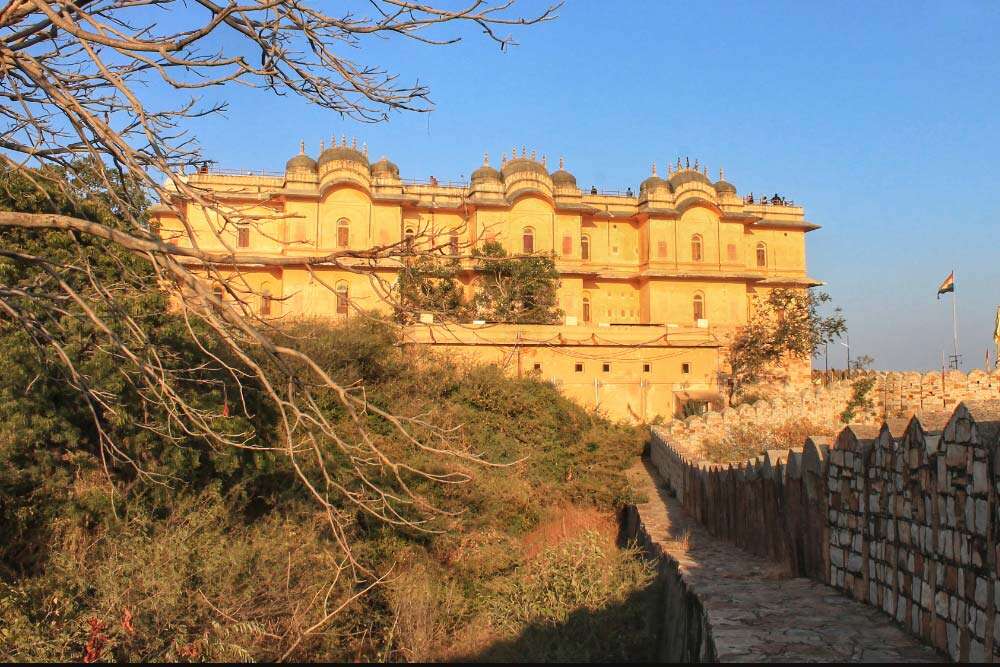 A fort where laborers made walls all day and were at night