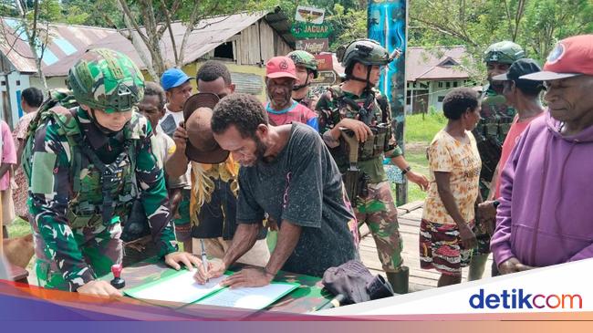 Yeremias Foumair OPM members declare loyal promises to the Republic of Indonesia