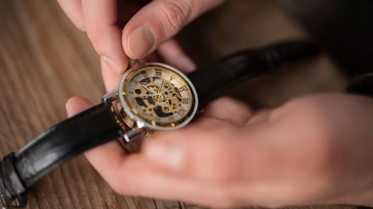 5 Best Mechanical Watching brands for men in India: Modern style with sturdy construction