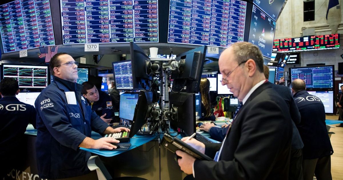 US stock indicators are rising after the second week, with fear that fees are declining