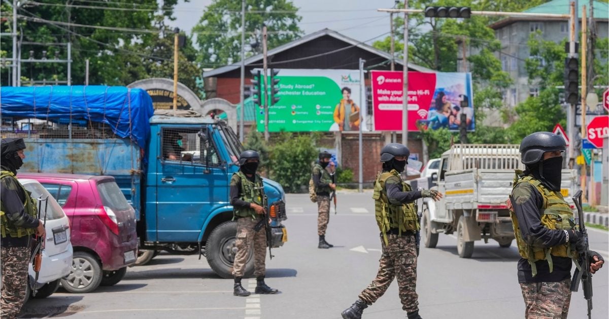 Bharat-Pakistan Tension Live Updates: Rajnath Singh will now go near Karachi to Kashmir, which is the intention …