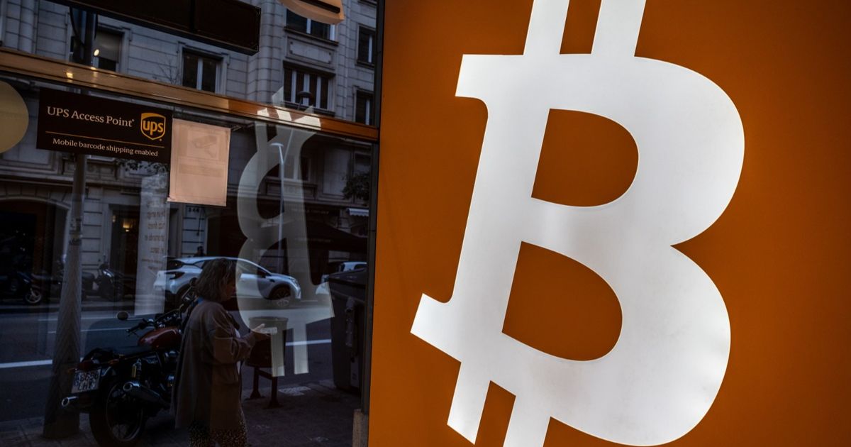 Bitcoin is close to the level of 100 thousand dollars