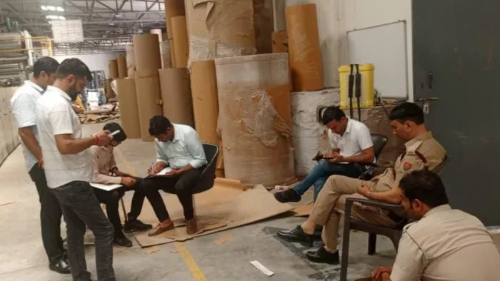 Haryana News: There was a stir as soon as the attack opened, many big secrets in the investigation; Officials are also surprised – Flying Squad team overtook two factories in Nuh and found defects