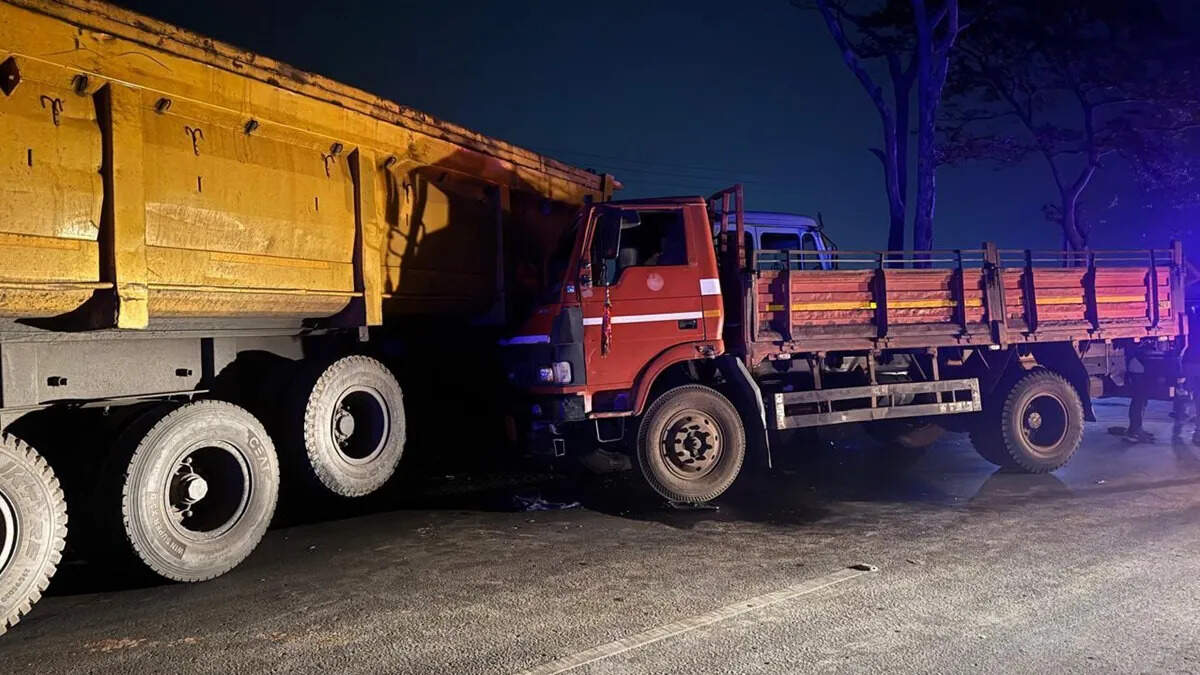 13 Death in the trailer truck collision in Raipur, 11 injured, continues
