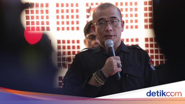 Former KPU chairman on the use of private jet: logistics distribution monitoring